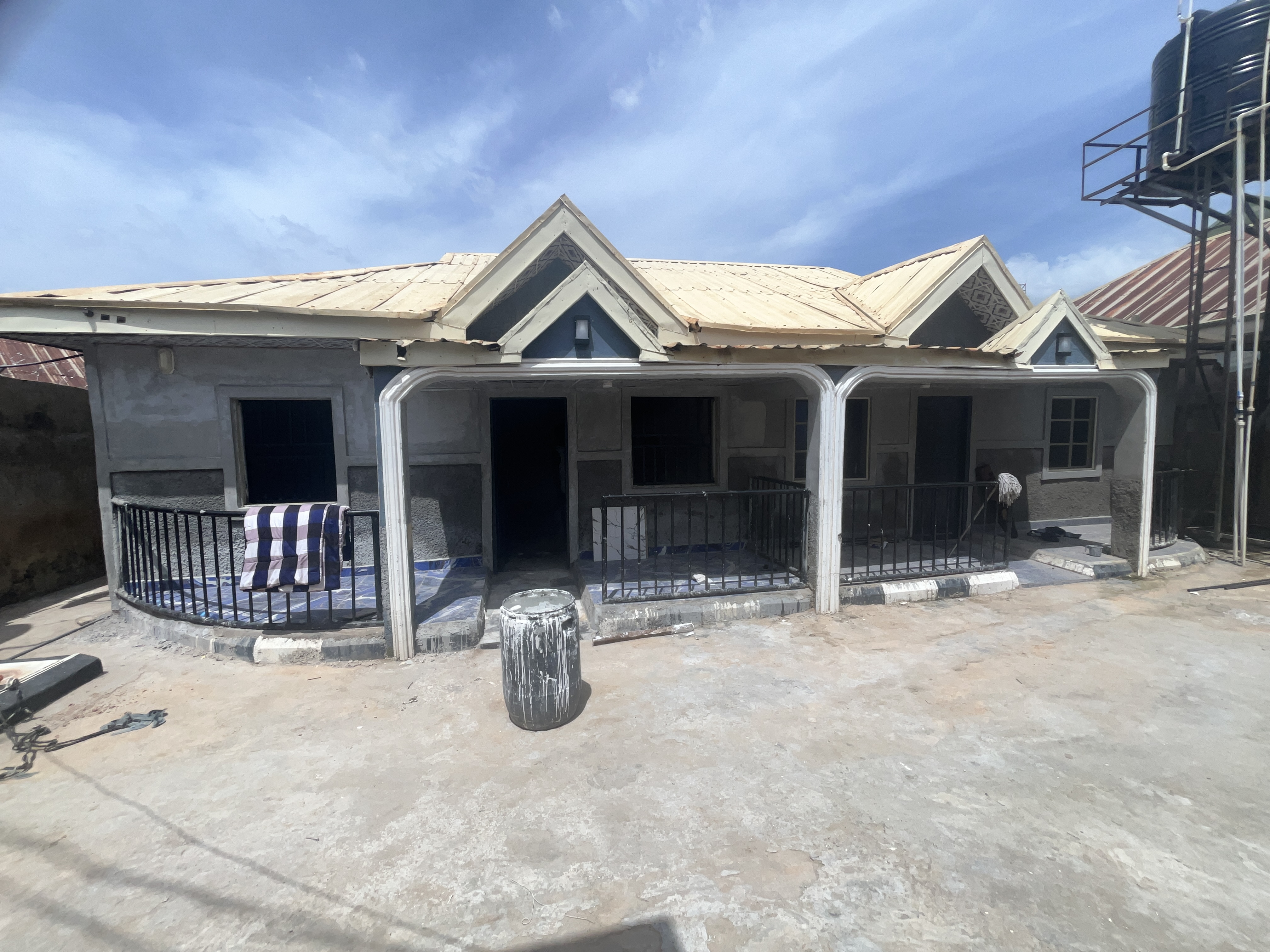 2bedroom flat with 2toilets